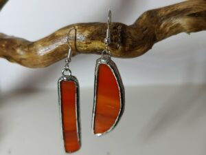 boucle d'oreille rouge