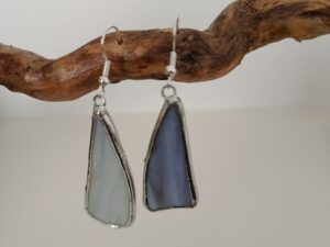 boucle d'oreille grise (copie)